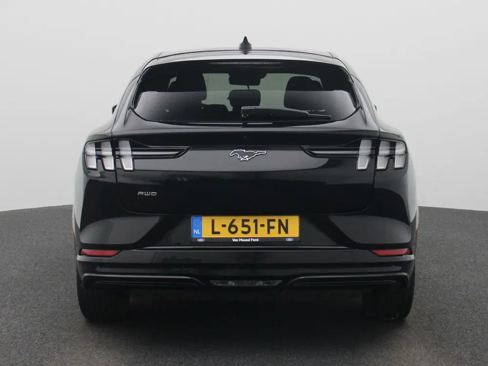 Ford Mustang Mach-E Extended AWD 98 kWh uit 2021, foto 5