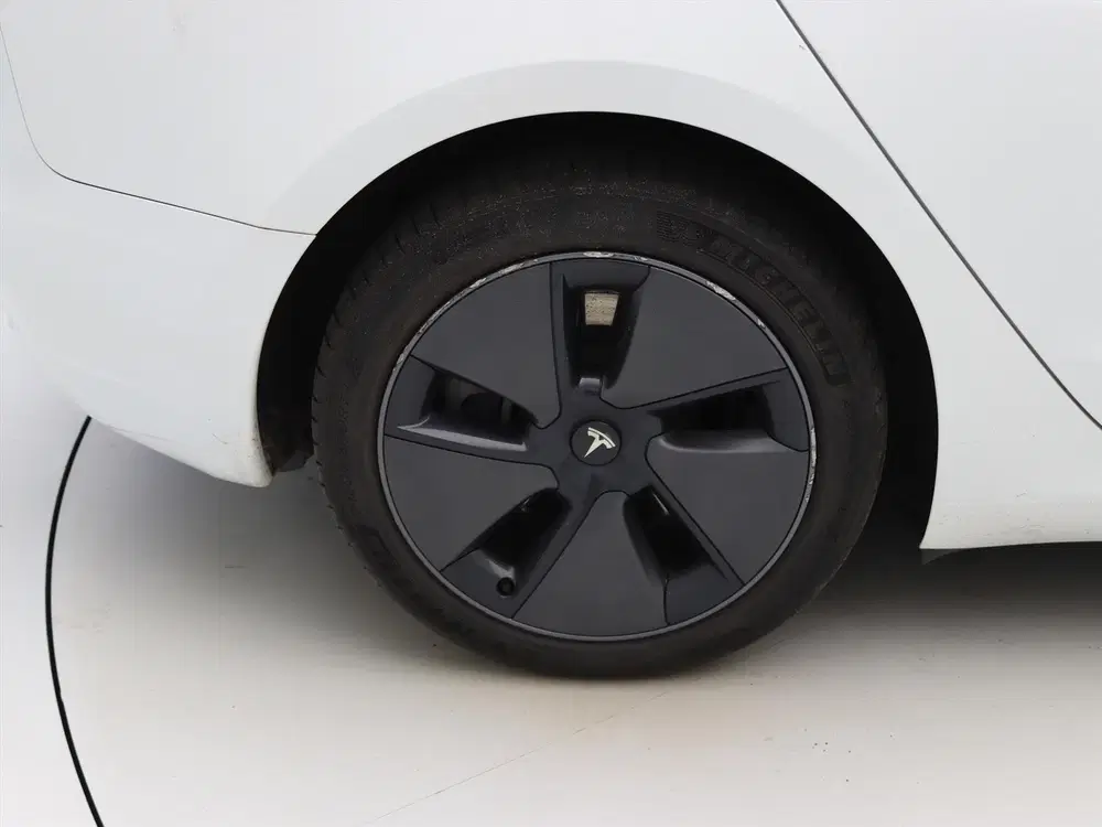 Tesla Model 3 Standard RWD Plus UPGRADE 95.9% SoH [ LFP uit 2023, foto 11