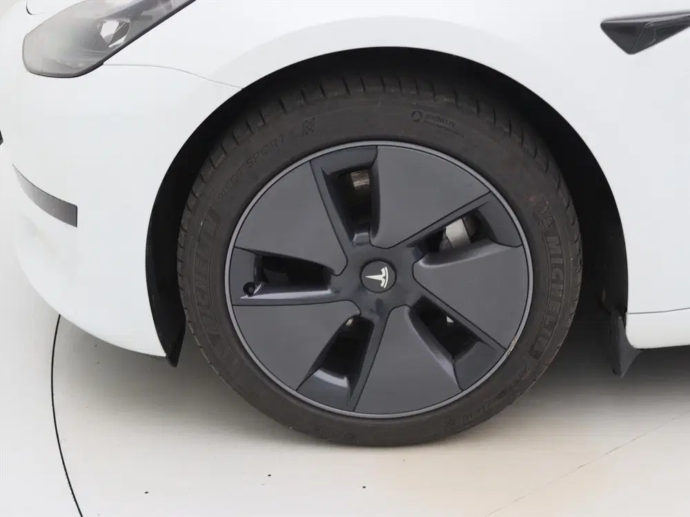 Tesla Model 3 Standard RWD Plus UPGRADE 95.9% SoH [ LFP uit 2023, foto 13