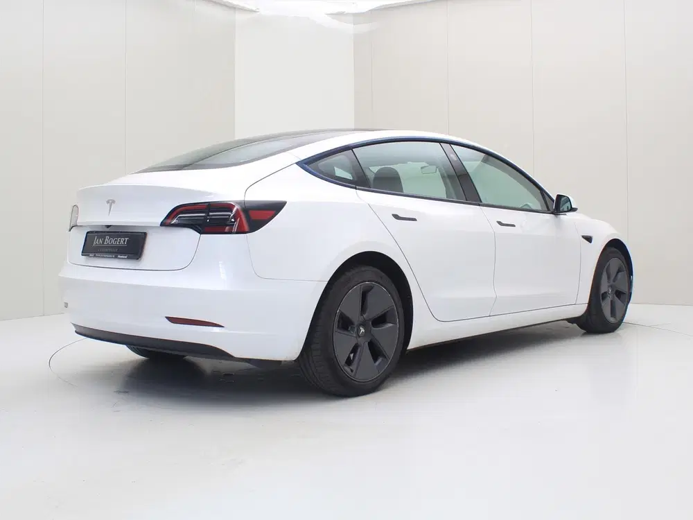 Tesla Model 3 Standard RWD Plus UPGRADE 95.9% SoH [ LFP uit 2023, foto 2