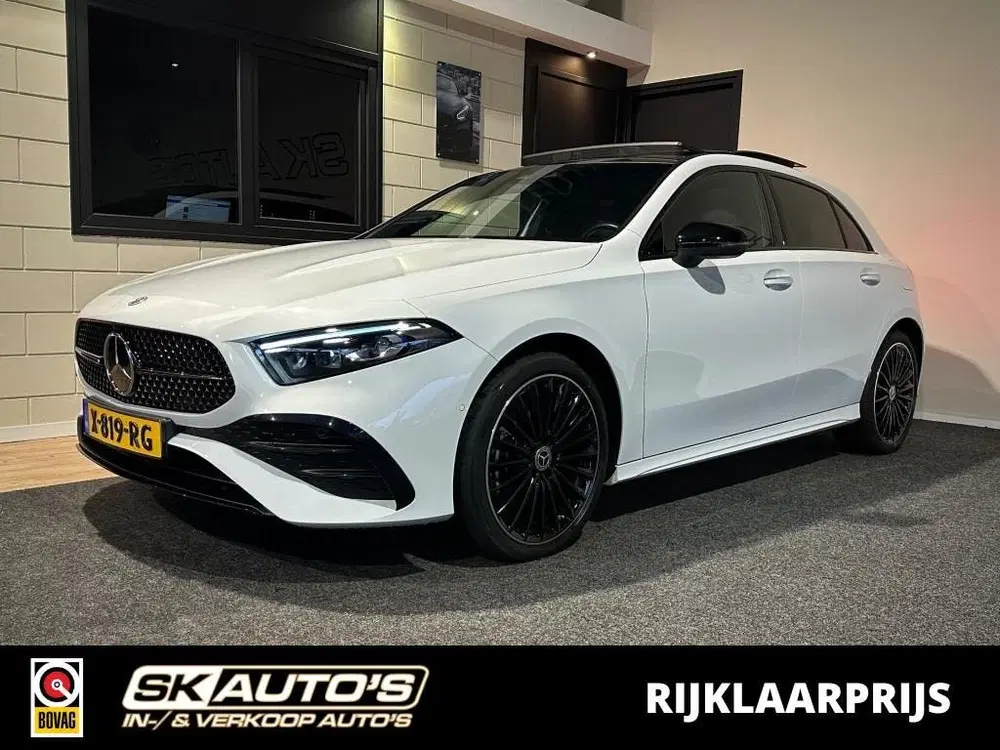 Mercedes-Benz A-Klasse 250 E AMG LINE l PANORAMA l CAMERA l uit 2023