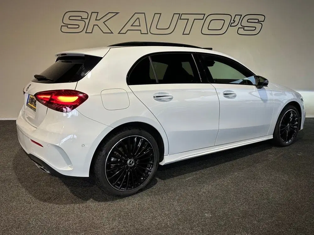 Mercedes-Benz A-Klasse 250 E AMG LINE l PANORAMA l CAMERA l uit 2023, foto 6