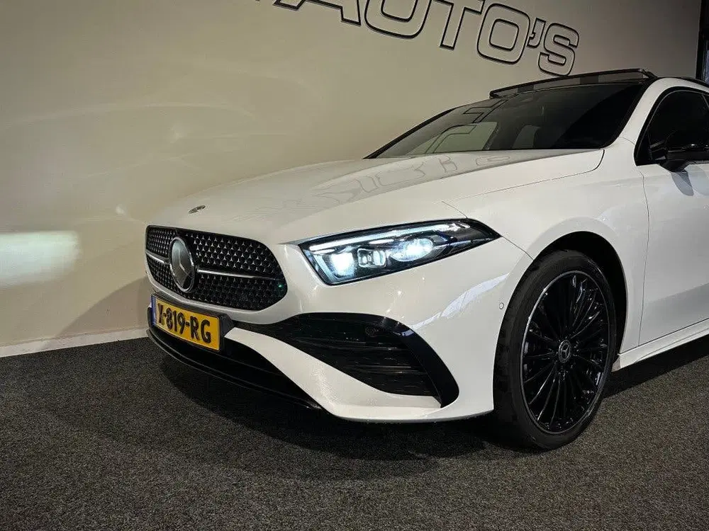 Mercedes-Benz A-Klasse 250 E AMG LINE l PANORAMA l CAMERA l uit 2023, foto 7