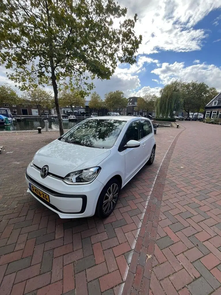 Volkswagen up! 1.0 MPI 65PK 2023 Wit uit 2023