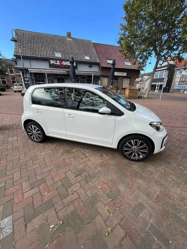 Volkswagen up! 1.0 MPI 65PK 2023 Wit uit 2023, foto 4
