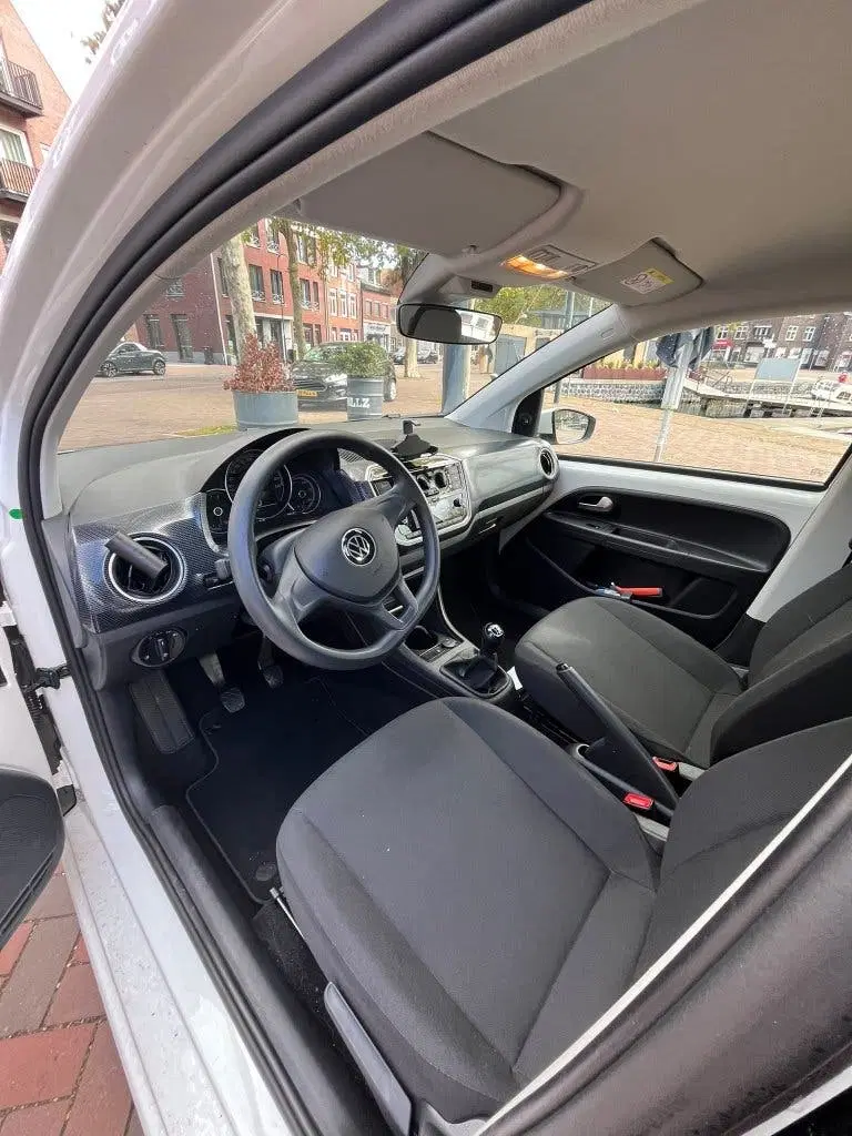 Volkswagen up! 1.0 MPI 65PK 2023 Wit uit 2023, foto 6