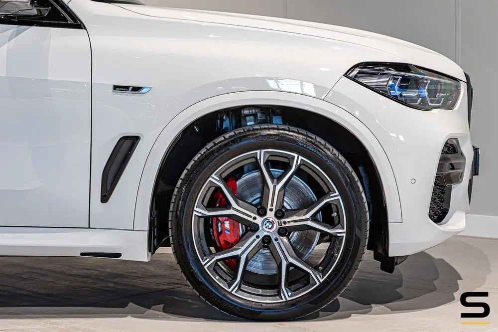 BMW X5 XDrive45e High Executive uit 2023, foto 11