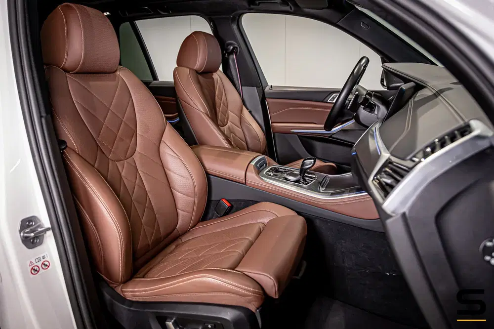 BMW X5 XDrive45e High Executive uit 2023, foto 12