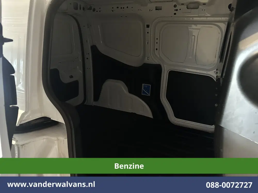 Ford Transit Courier 101pk Benzine L1H1 Euro6 Airco uit 2024, foto 12