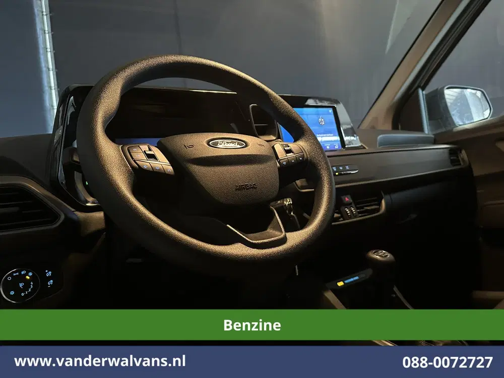 Ford Transit Courier 101pk Benzine L1H1 Euro6 Airco uit 2024, foto 15