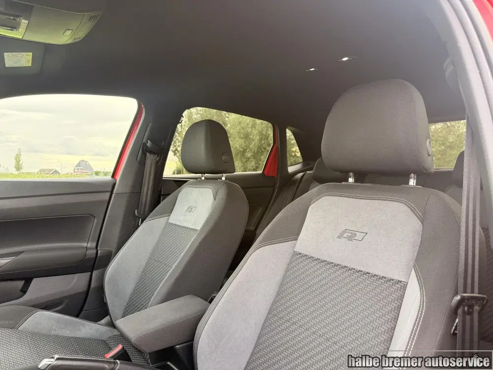 Volkswagen Polo 1.0 TSI 2x R-Line Business uit 2020, foto 3