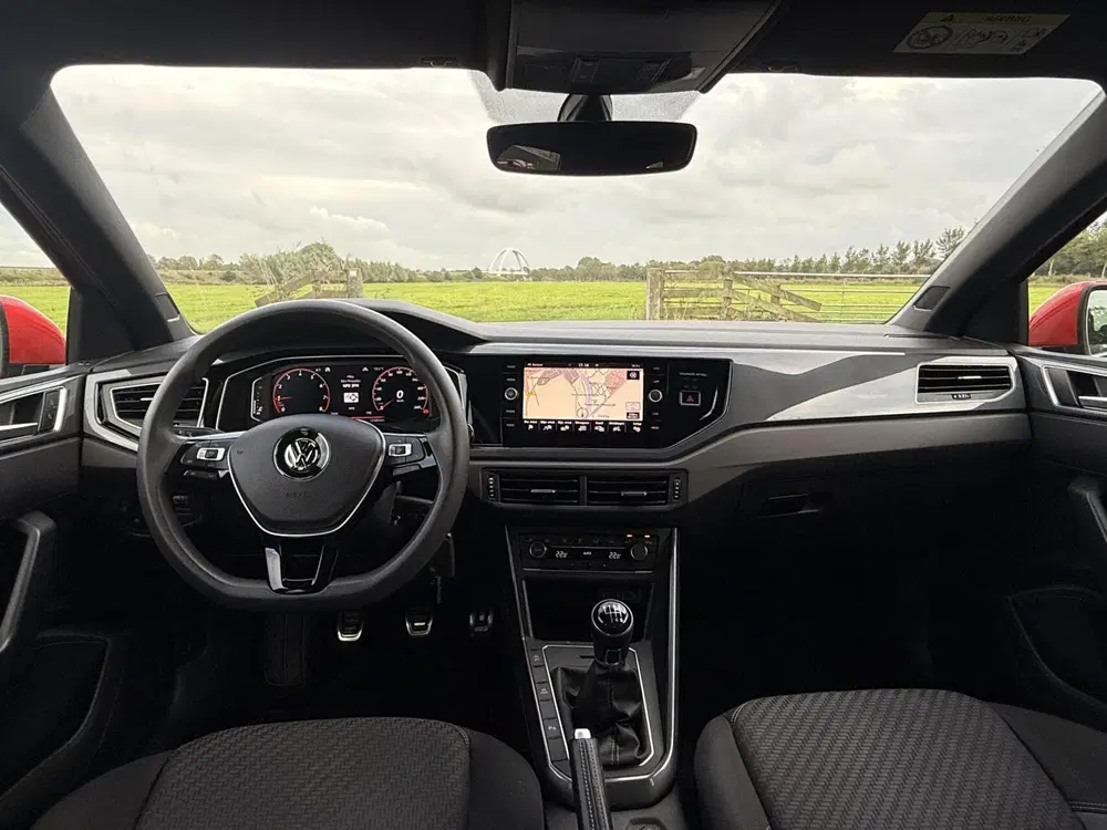Volkswagen Polo 1.0 TSI 2x R-Line Business uit 2020, foto 9
