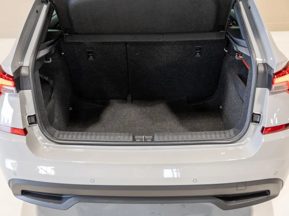 Skoda Kamiq 1.0 TSI Sport Business uit 2021, foto 15