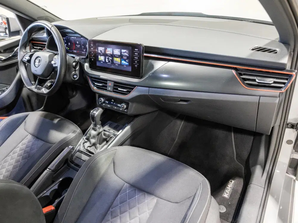 Skoda Kamiq 1.0 TSI Sport Business uit 2021, foto 7