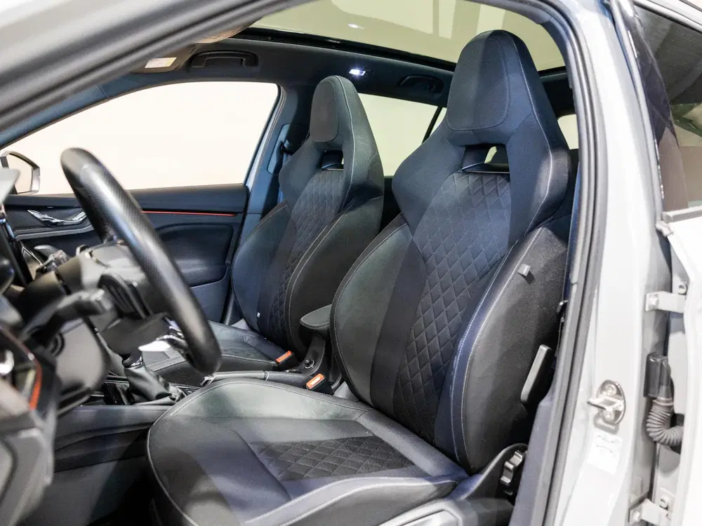 Skoda Kamiq 1.0 TSI Sport Business uit 2021, foto 8