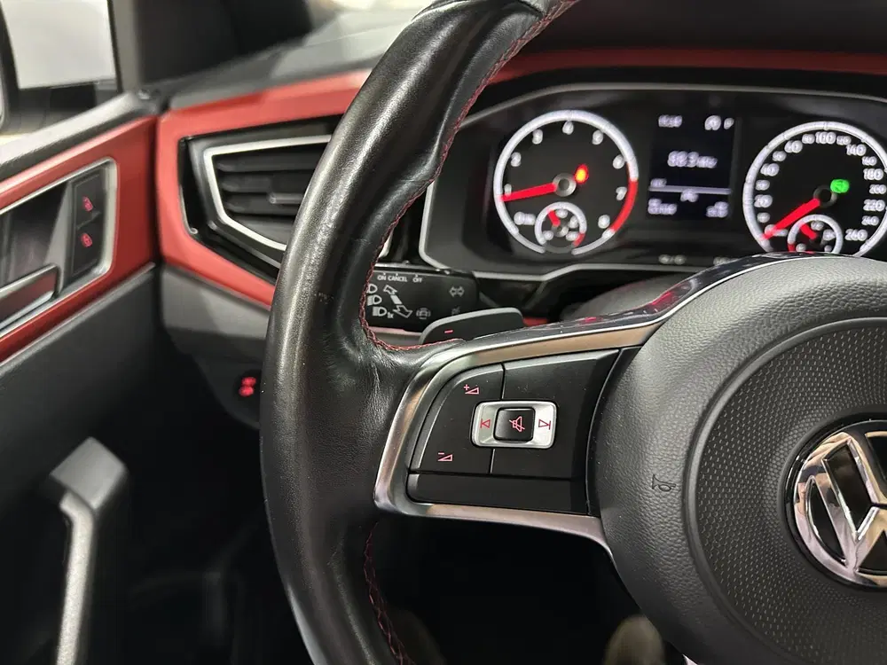 Volkswagen Polo 2.0 TSI GTI 200pk uit 2020, foto 9