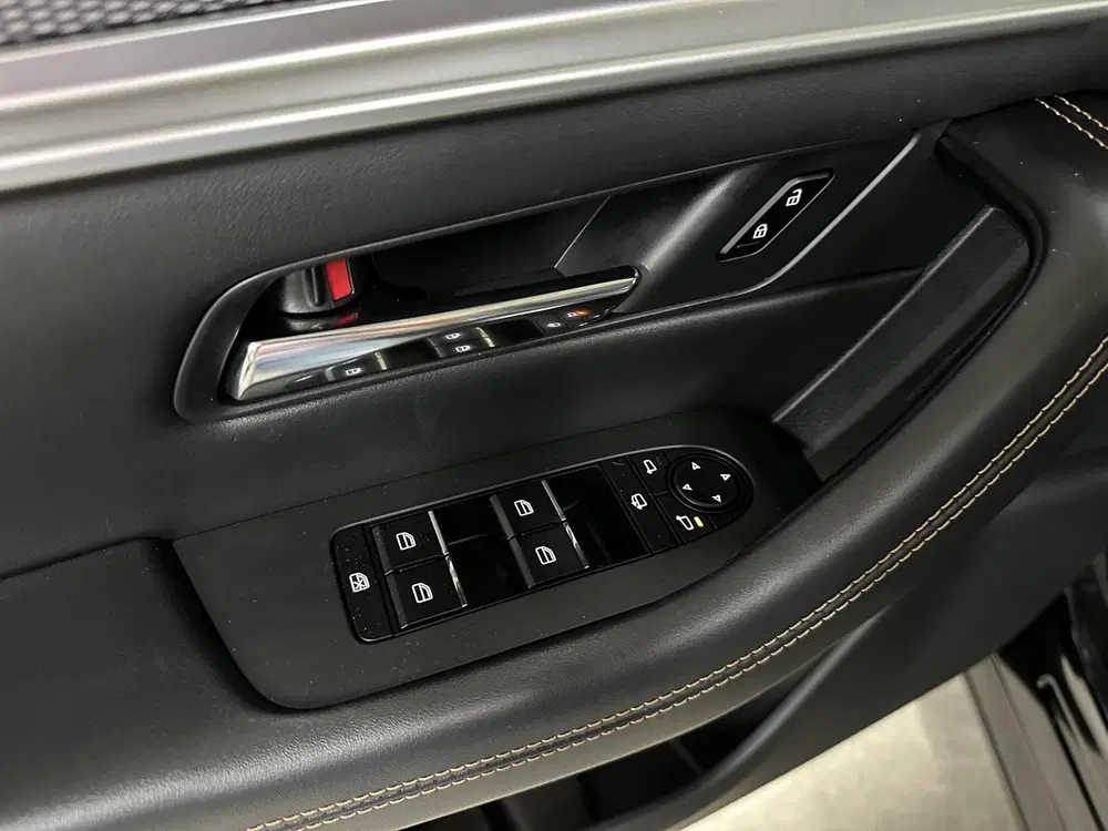 Mazda CX-60 2.5 e-SkyActiv PHEV Exclusive-Line 327pk uit 2023, foto 8