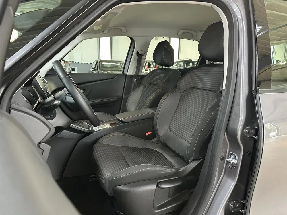 Renault Scenic Scénic 1.3 TCe EDC Limited uit 2019, foto 3