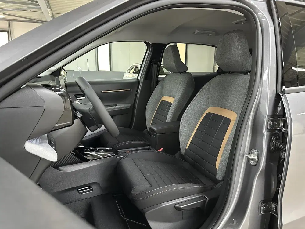 Citroën C3 Aircross 1.2 Hybrid 145pk Plus 7p. uit 2025, foto 3