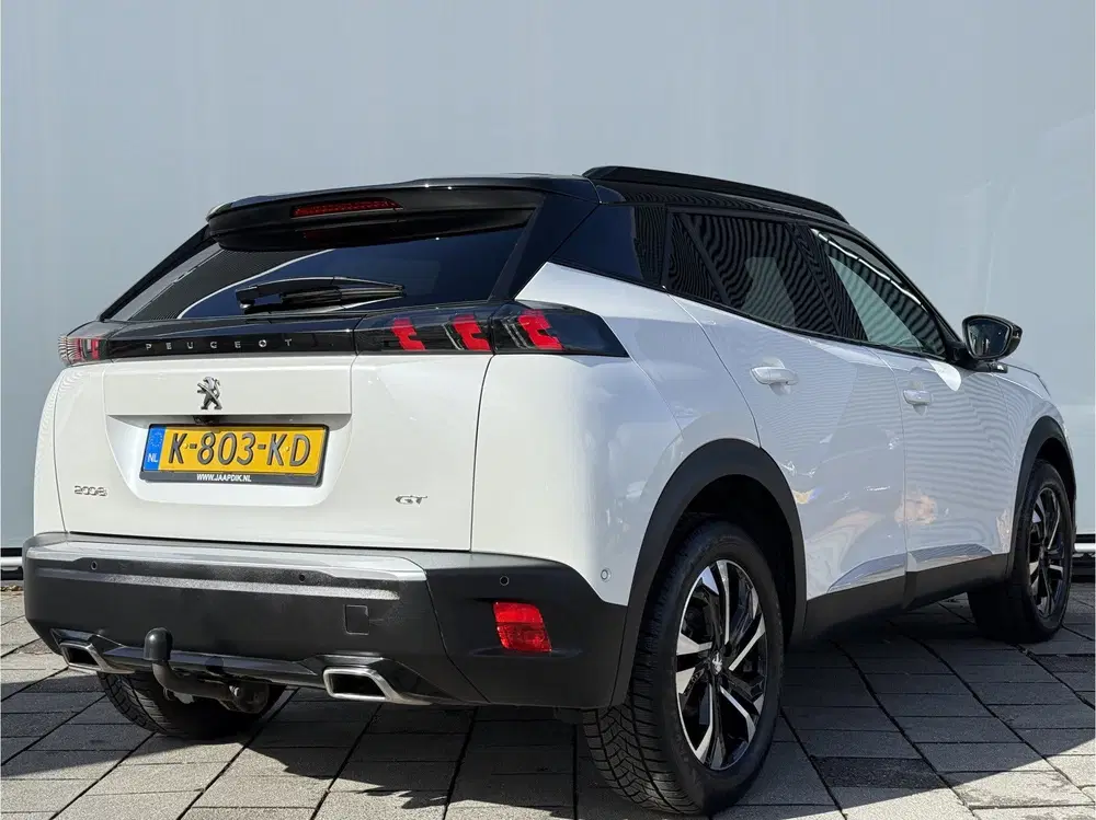 Peugeot 2008 BWJ 2021 uit 2021, foto 2