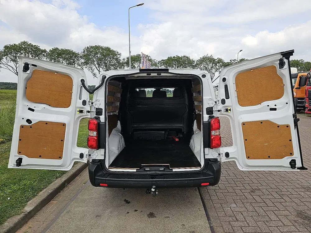 Opel Vivaro 2.0 Diesel 145 L3 DC XL uit 2023, foto 6