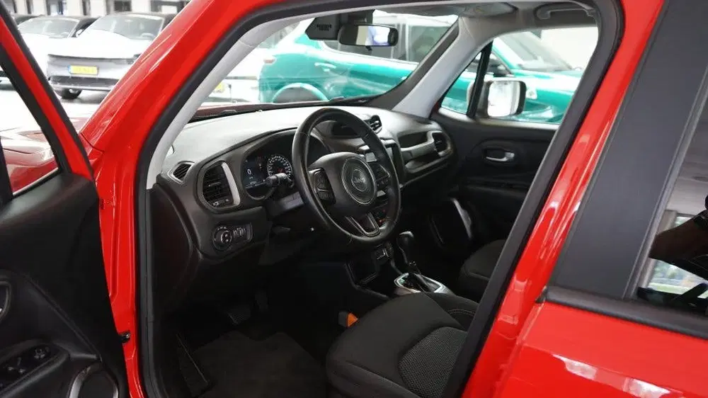 Jeep Renegade 1.3T Limited uit 2019, foto 10