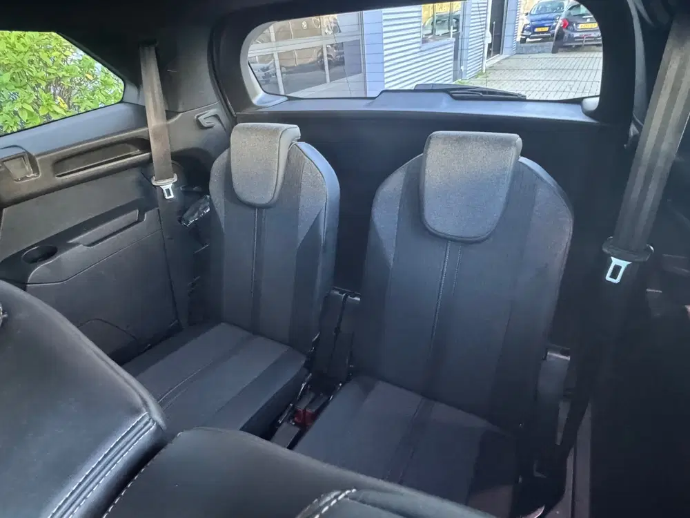 Peugeot 5008 1.2 PureTech GT-Line 7-Zitter uit 2019, foto 4