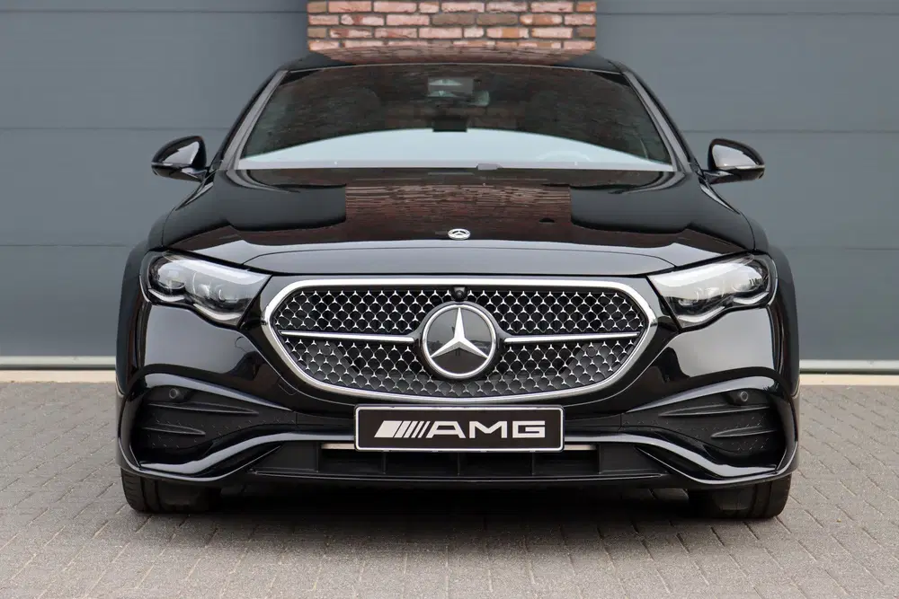 Mercedes-Benz E-Klasse 200 AMG Line uit 2024, foto 13