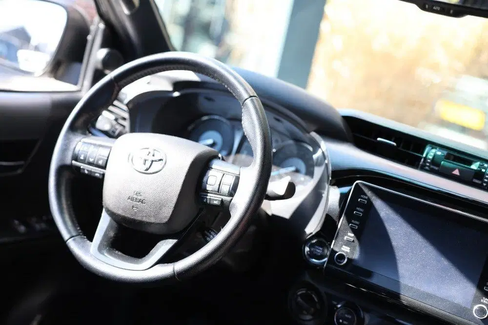 Toyota Hilux 2.8 D-4D X-TRA CAB INVINCIBLE 4WD VAN MARG uit 2022, foto 11