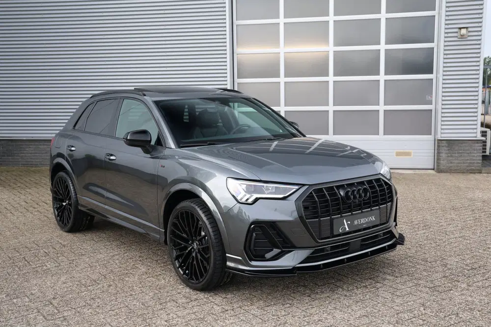 Audi Q3 45 TFSI e 245pk Competition S-Line Black P uit 2022, foto 11