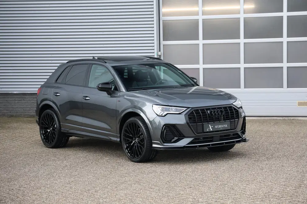 Audi Q3 45 TFSI e 245pk Competition S-Line Black P uit 2022, foto 15
