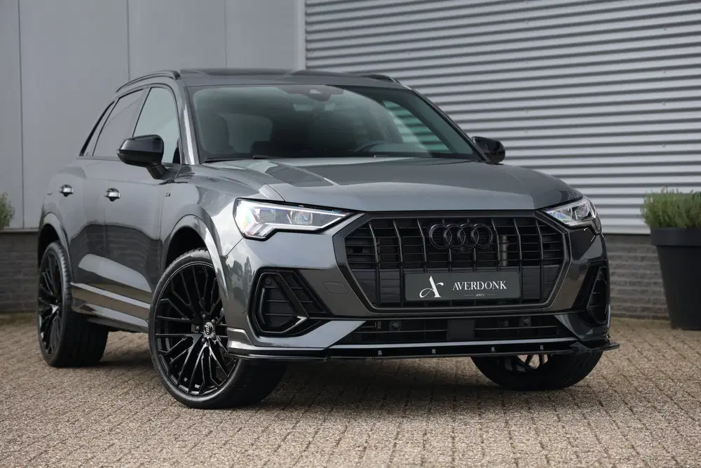 Audi Q3 45 TFSI e 245pk Competition S-Line Black P uit 2022, foto 7