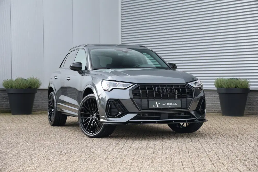 Audi Q3 45 TFSI e 245pk Competition S-Line Black P uit 2022, foto 8