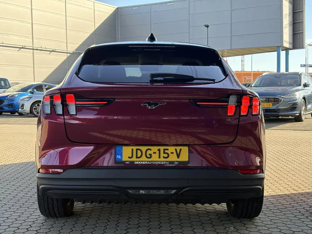 Ford Mustang Mach-E Standard RWD 73 kWh uit 2025, foto 11