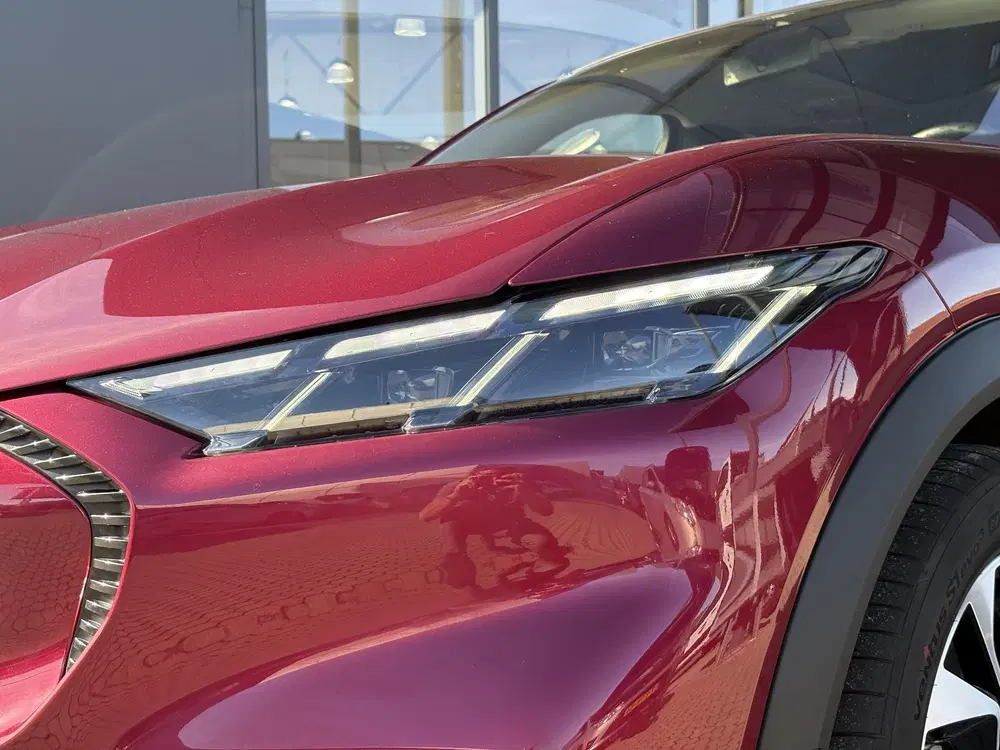 Ford Mustang Mach-E Standard RWD 73 kWh uit 2025, foto 8