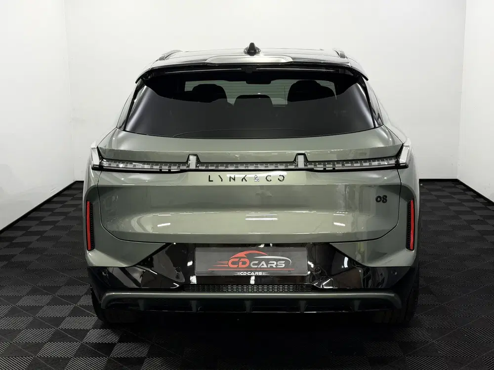 Lynk & Co 08 1.5 More Plug-in Panoramadak uit 2026, foto 5