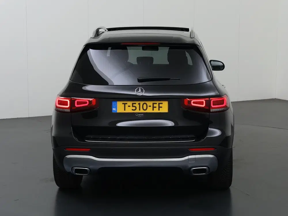 Mercedes-Benz GLB 200 Luxury Line uit 2023, foto 4