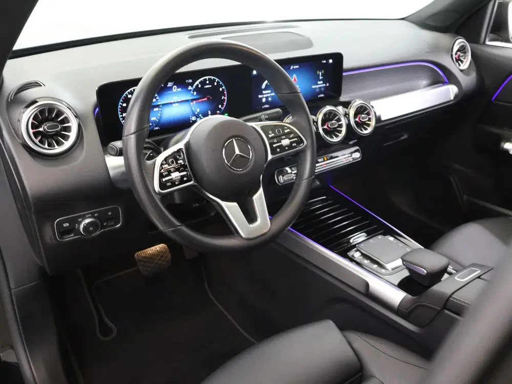 Mercedes-Benz GLB 200 Luxury Line uit 2023, foto 7