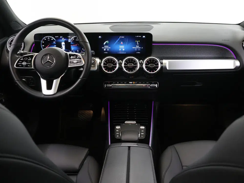 Mercedes-Benz GLB 200 Luxury Line uit 2023, foto 8