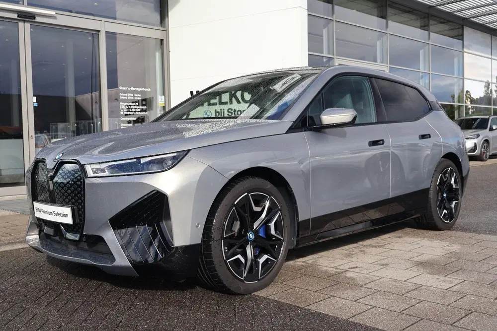 BMW iX xDrive40 uit 2023, foto 5