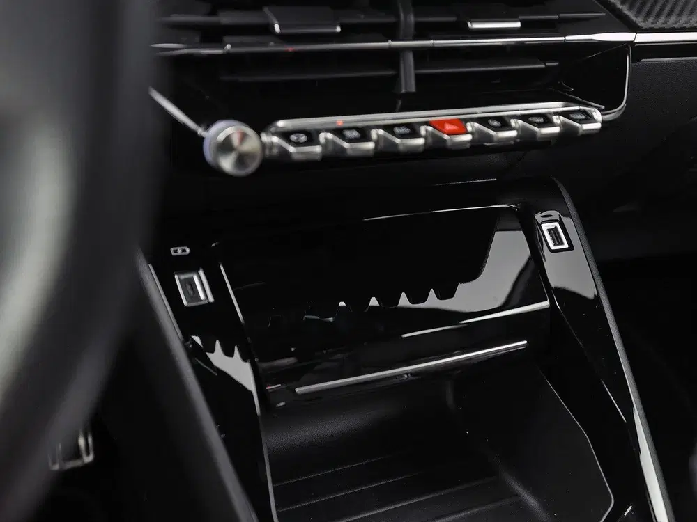 Peugeot 208 1.2 PureTech GT-Line (VIRTUAL COCKPIT uit 2020, foto 10