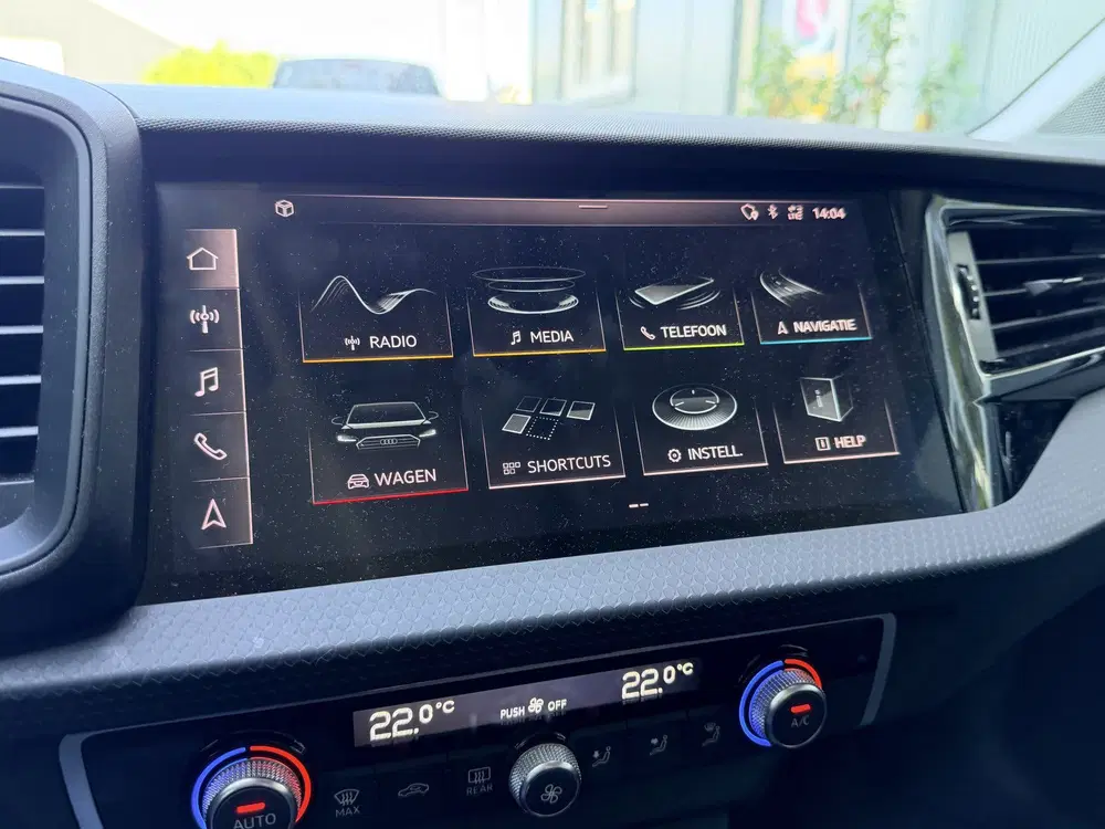 Audi A1 30 TFSI 116pk H6 S Line Navigatie Lane Ass uit 2019, foto 12