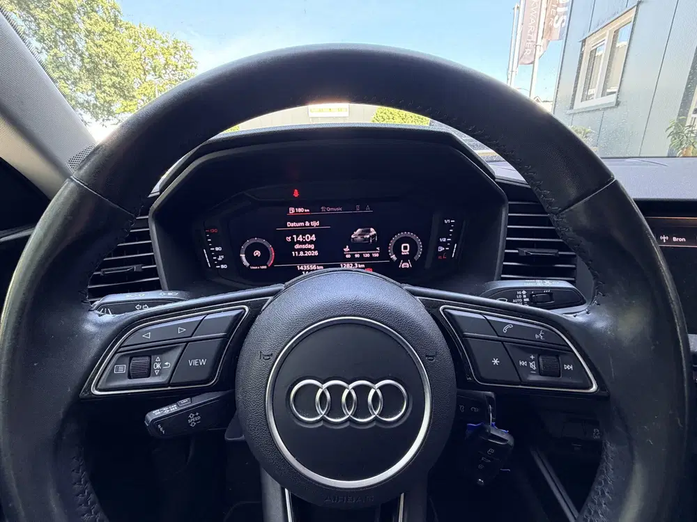 Audi A1 30 TFSI 116pk H6 S Line Navigatie Lane Ass uit 2019, foto 9