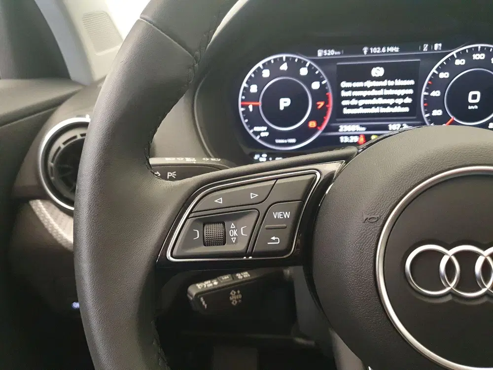 Audi Q2 35 TFSI 150pk S-Tronic S-Line Climatronic uit 2023, foto 13