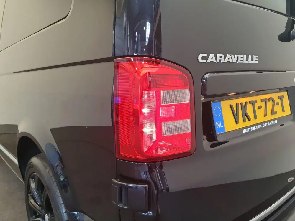Volkswagen Transporter Caravelle 2.0 TDI L2H1 DC DSG Comfort uit 2019, foto 11