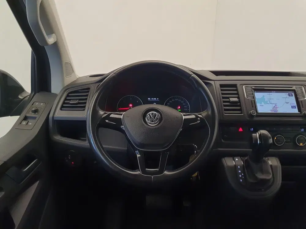 Volkswagen Transporter Caravelle 2.0 TDI L2H1 DC DSG Comfort uit 2019, foto 15