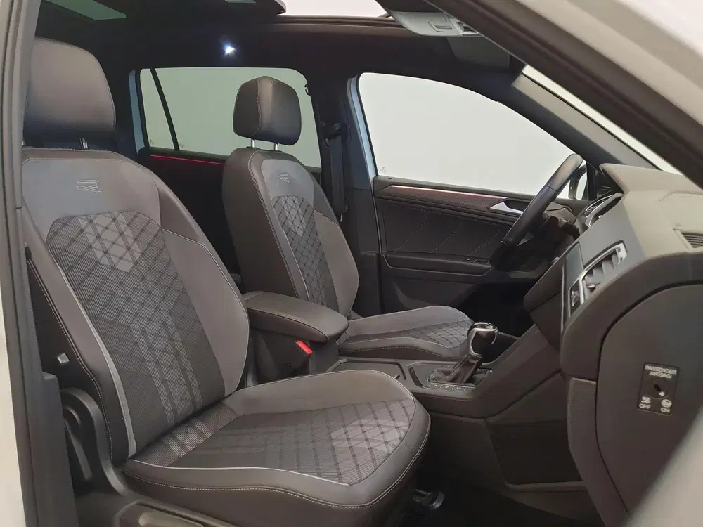 Volkswagen Tiguan Allspace 1.5 TSI R-Line Panorama dak uit 2023, foto 4