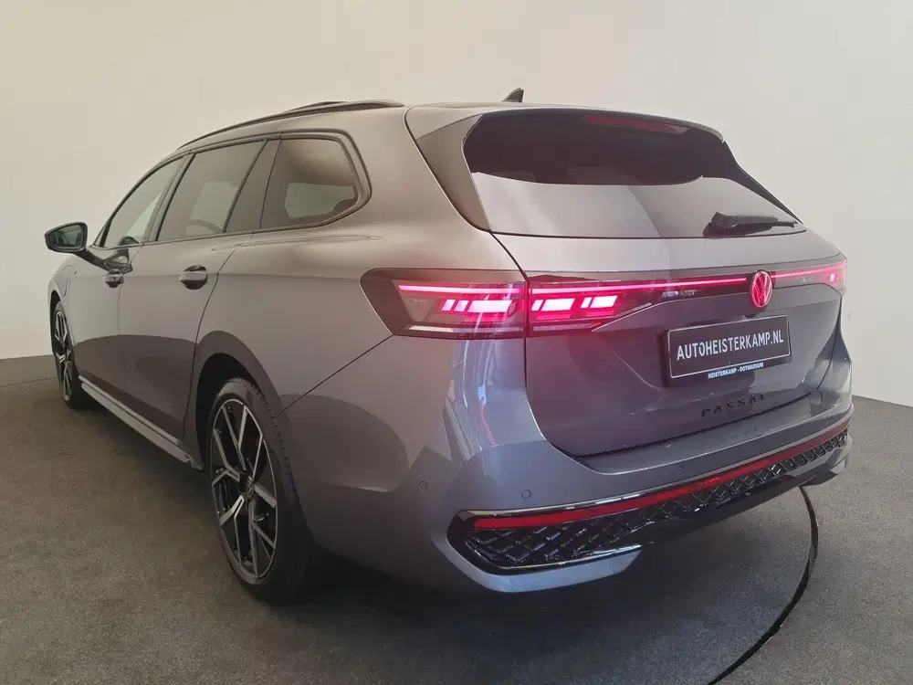 Volkswagen Passat 1.5 eHybrid 272pk DSG uit 2025, foto 8