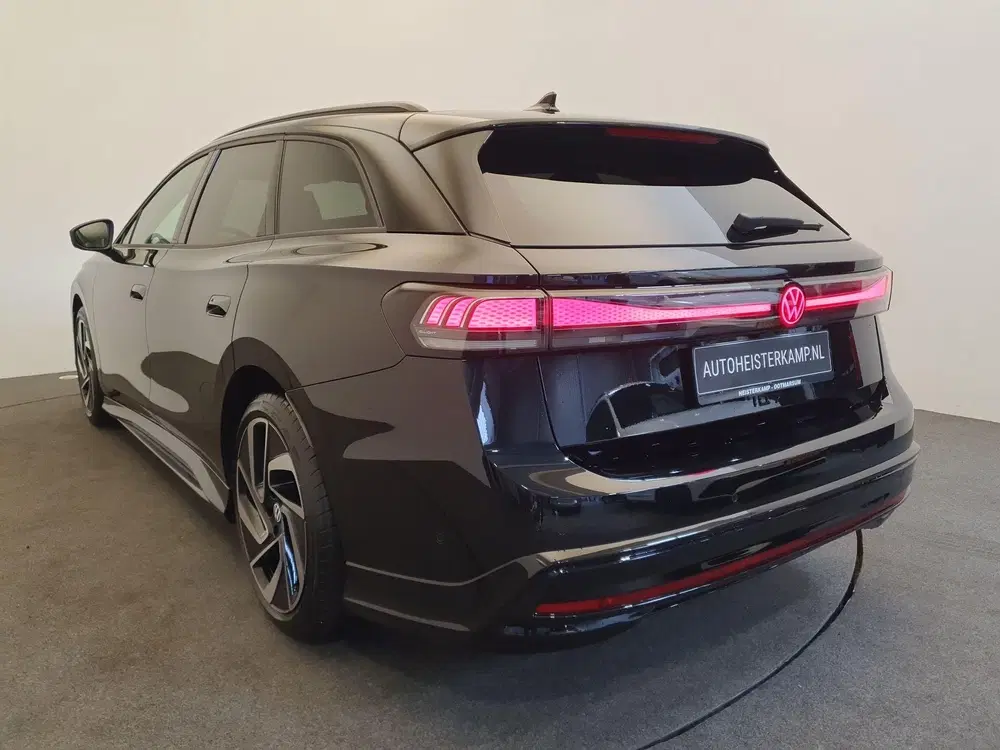 Volkswagen ID.7 Pro S 86 kWh 286pk Wegklapbare trekha uit 2026, foto 8