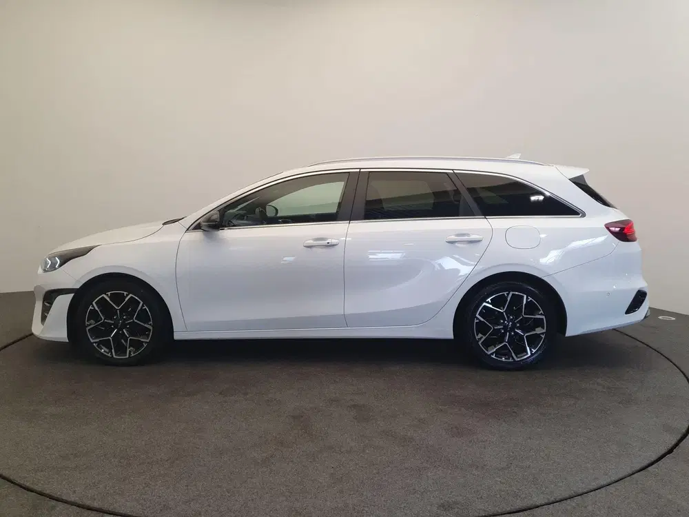Kia Ceed 1.5 T-GDi 160pk GT-Line Camera uit 2023, foto 2